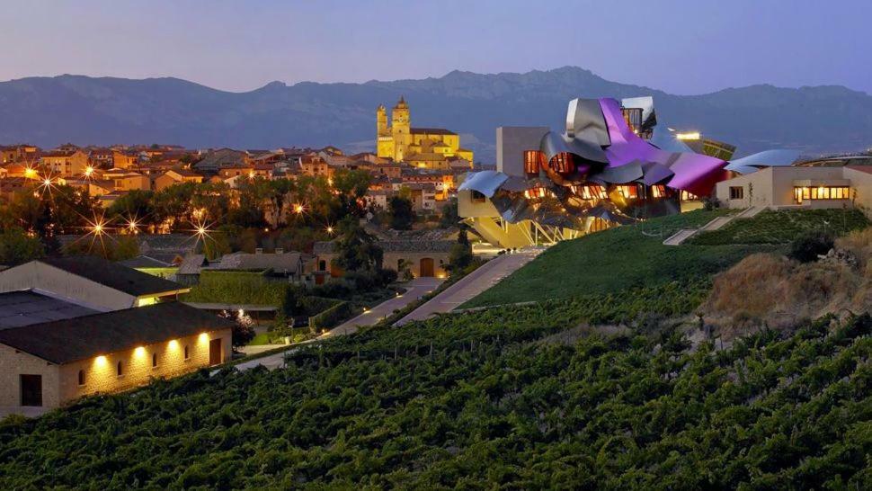 Centro Historico - Muralla Revellin Logrono Ngoại thất bức ảnh